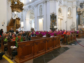 Abschlussvesper der Bischofskonferenz mit Spendung des Bonifatiussegens (Foto: Karl-Franz Thiede)